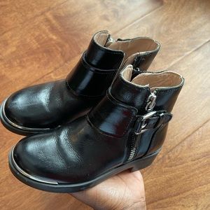 Another pair of amazing Zara kids boots